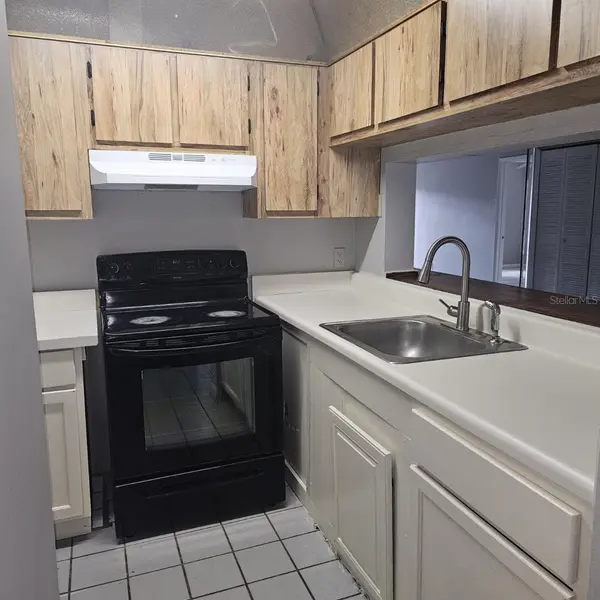 5231 VIA HACIENDA CIR #117, Orlando, FL 32839