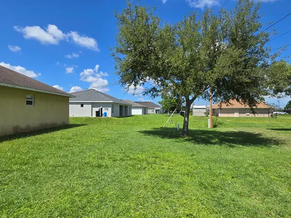 519 NW 26TH ST, Cape Coral, FL 33993