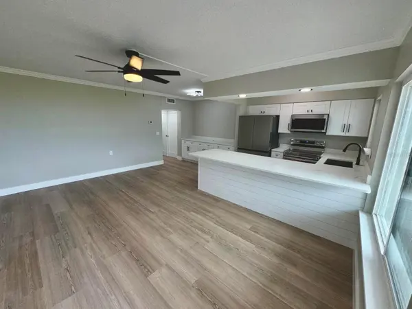 767 JOHN RINGLING BLVD #2, Sarasota, FL 34236