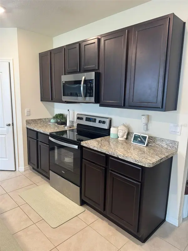 823 AUBURN GROVE CT, Auburndale, FL 33823