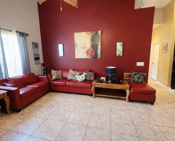 2082 ISLAND WALK DR, Orlando, FL 32824