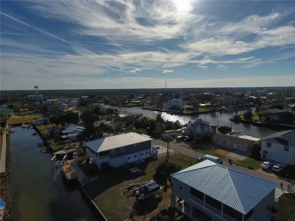 4977 CEDARBROOK LN, Hernando Beach, FL 34607