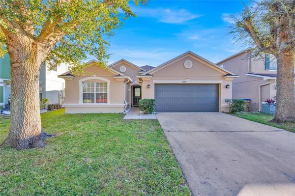 4647 CAVERNS DR, Kissimmee, FL 34758