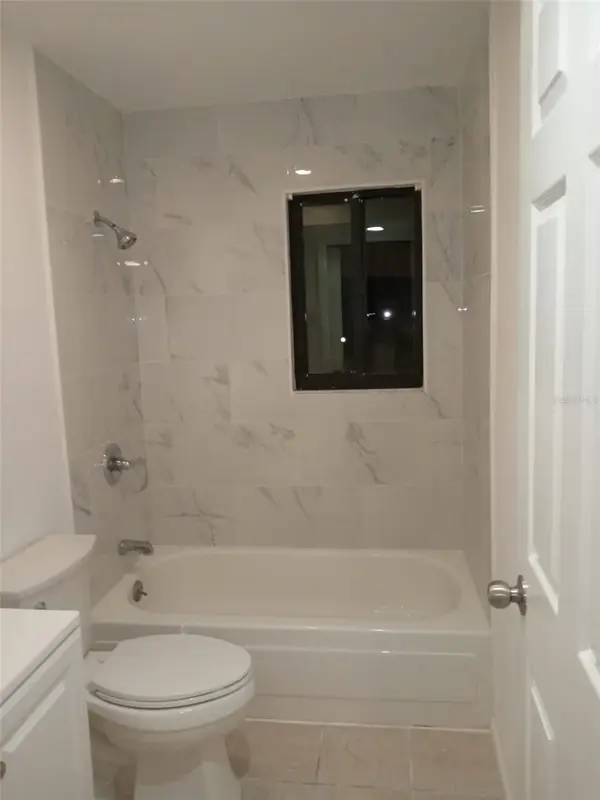 3242 SEMORAN BLVD #25, Orlando, FL 32822