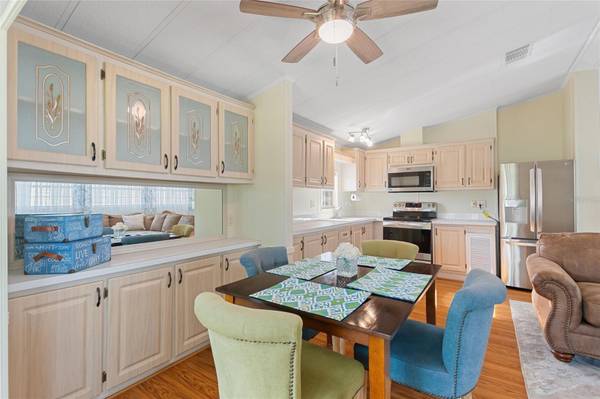16 CHAMPIONSHIP DR, Davenport, FL 33837