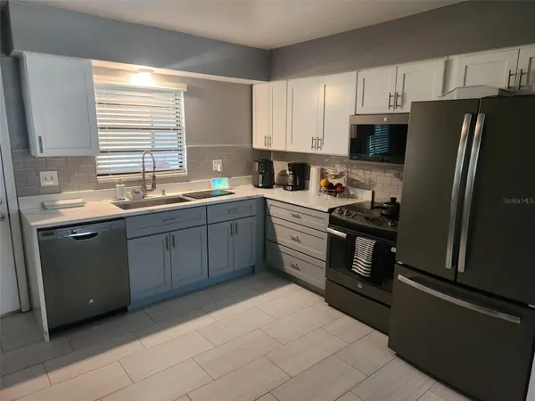 1695 N BANANA RIVER DR, Merritt Island, FL 32952