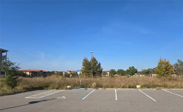 811 RETREAT BLVD #201, Davenport, FL 33897
