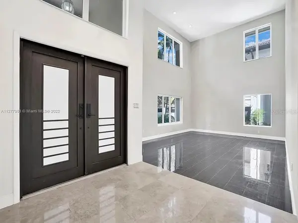 15945 NW 82ND CT, Miami Lakes, FL 33016