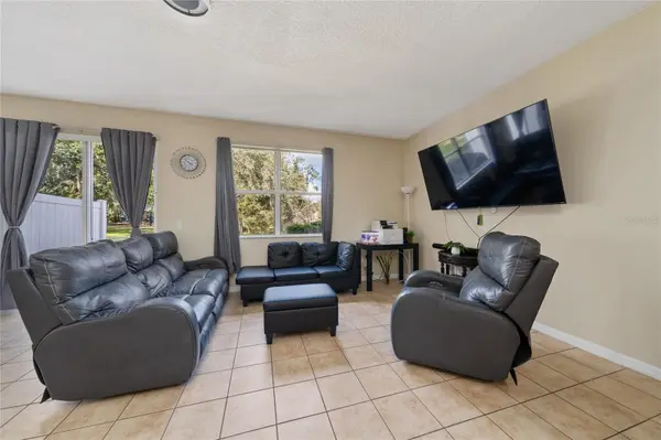 3008 SEAVIEW CASTLE DR, Kissimmee, FL 34746