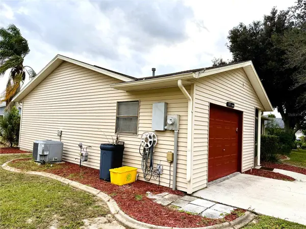 2105 GREENLAW CT #2105, Leesburg, FL 34788
