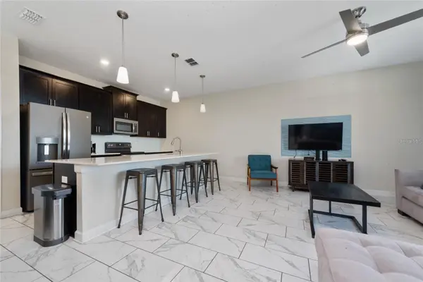 8930 STINGER DR, Davenport, FL 33896
