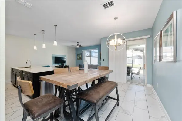 8930 STINGER DR, Davenport, FL 33896