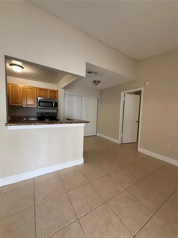 3831 BOWLINE CIR #204, Kissimmee, FL 34741