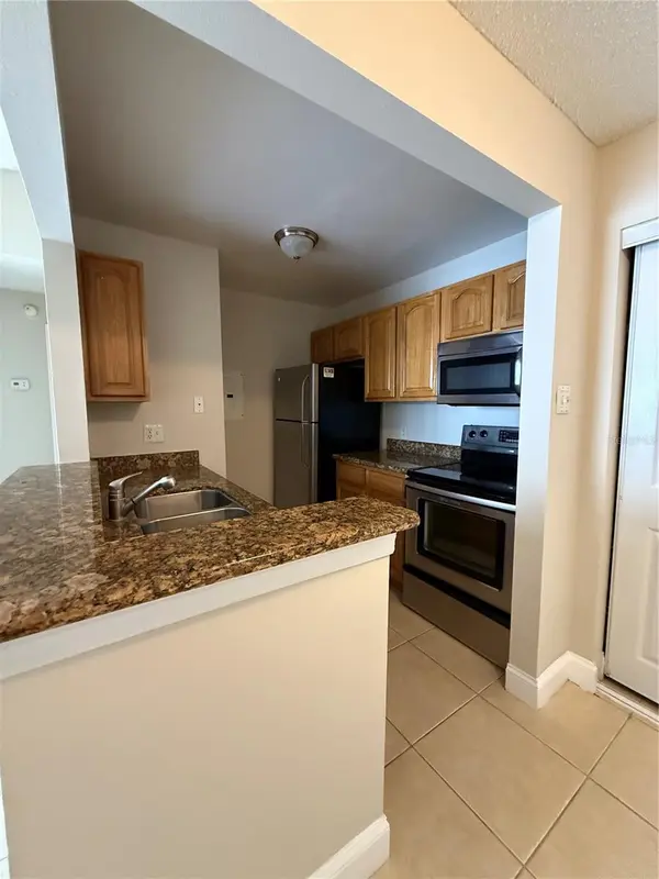 3831 BOWLINE CIR #204, Kissimmee, FL 34741