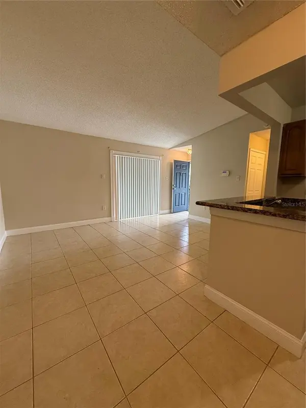 3831 BOWLINE CIR #204, Kissimmee, FL 34741