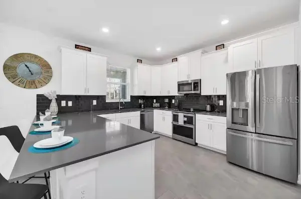 9092 SOMMERSET HILLS DR, Davenport, FL 33896