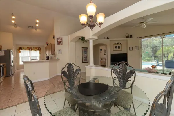 4626 EAGLE PEAK DR, Kissimmee, FL 34746