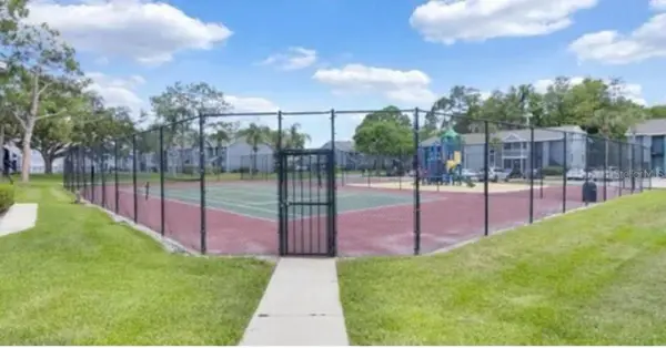 3827 BAY CLUB CIR #204, Kissimmee, FL 34741