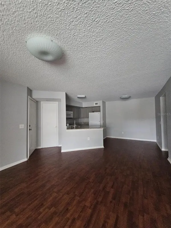 4532 COMMANDER DR #2122, Orlando, FL 32822