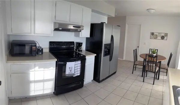 957 FLORIDA Pkwy, Kissimmee, FL 34743