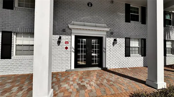 205 LEWFIELD CIR #205, Winter Park, FL 32792