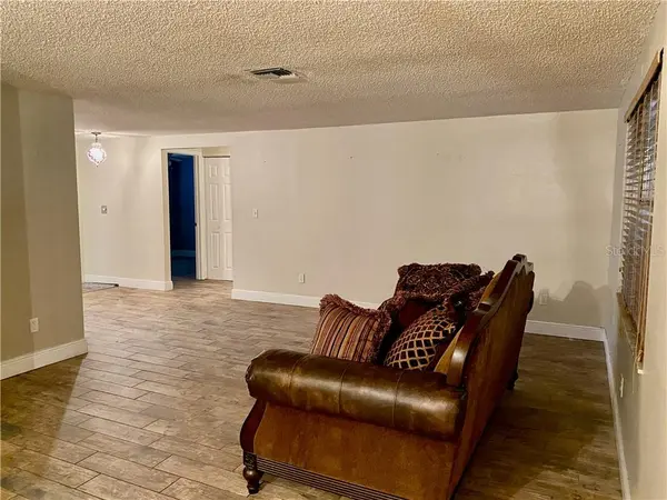 2718 MIDTIMES DR, Tampa, FL 33618