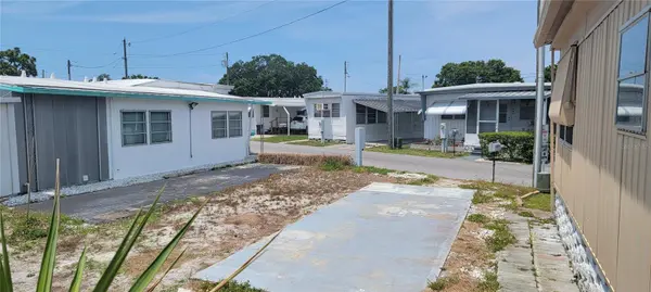 4715 67TH ST N #25, St Petersburg, FL 33709