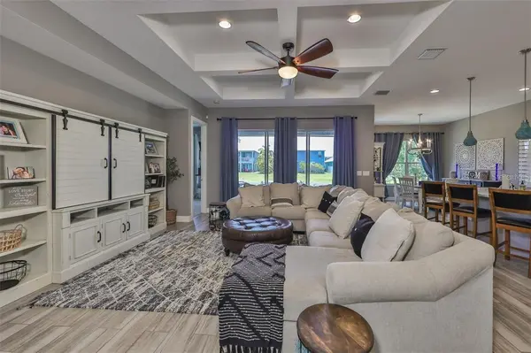 421 BAHAMA GRANDE BLVD, Apollo Beach, FL 33572