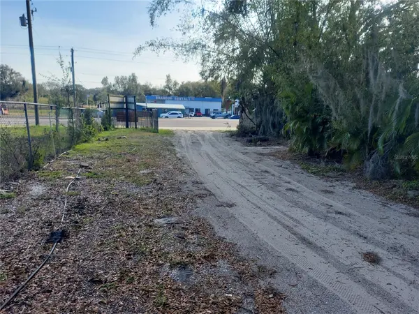 453 W DR MARTIN LUTHER KING JR BLVD, Seffner, FL 33584