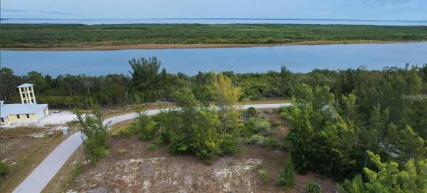 16285 RENNIE RD, Port Charlotte, FL 33981