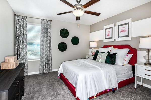2115 LANIER RD, Zephyrhills, FL 33541