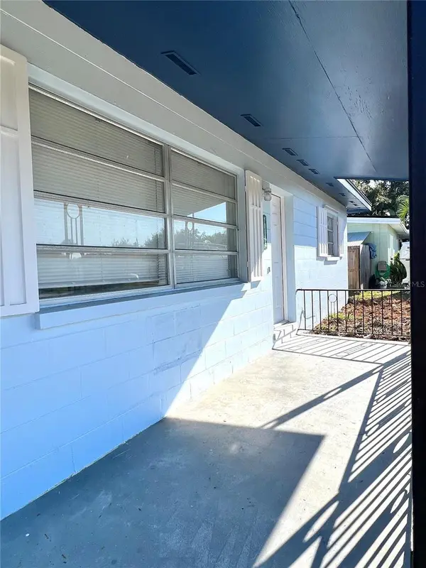 10885 57TH AVE N, Seminole, FL 33772