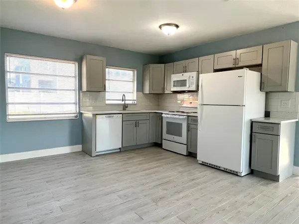 10885 57TH AVE N, Seminole, FL 33772