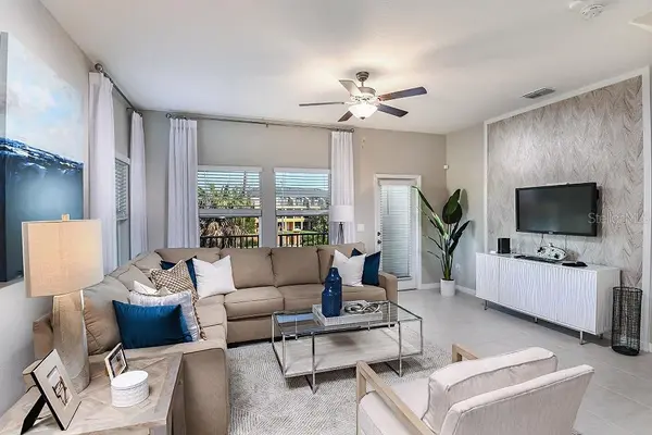 822 TENNYSON MILL CIR, Tampa, FL 33619