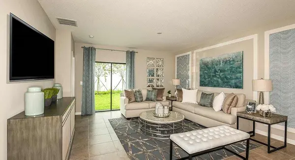 2488 LEONIA LN, Zephyrhills, FL 33541