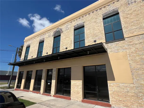 2100 W MAIN ST, Tampa, FL 33607