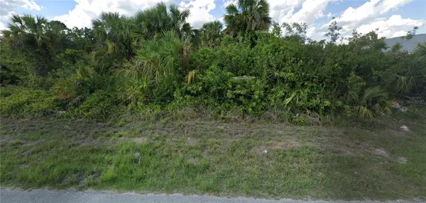 1251 AUGUSTA ST E, Lehigh Acres, FL 33974