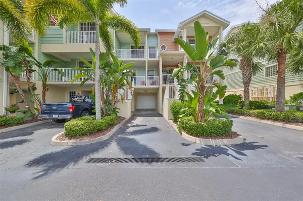 3226 MANGROVE POINT DR, Ruskin, FL 33570