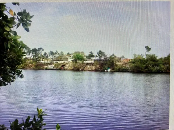 2504, 2506, and 2508 RIVER BEND DR, Ruskin, FL 33570