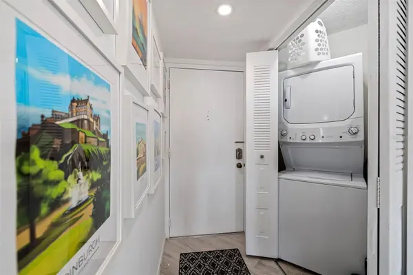 6145 SUN BLVD #304, St Petersburg, FL 33715
