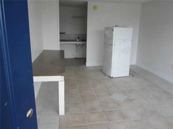 4011 E COLUMBUS DR, Tampa, FL 33605
