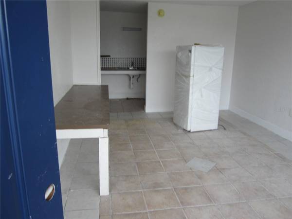 4011 E COLUMBUS DR, Tampa, FL 33605