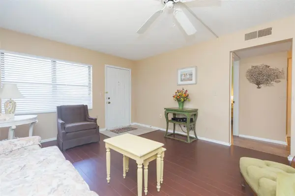 315 30 AVE W #B201, Bradenton, FL 34205