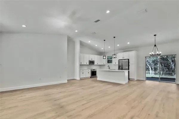 8118 N SANTOS DR, Citrus Springs, FL 34434