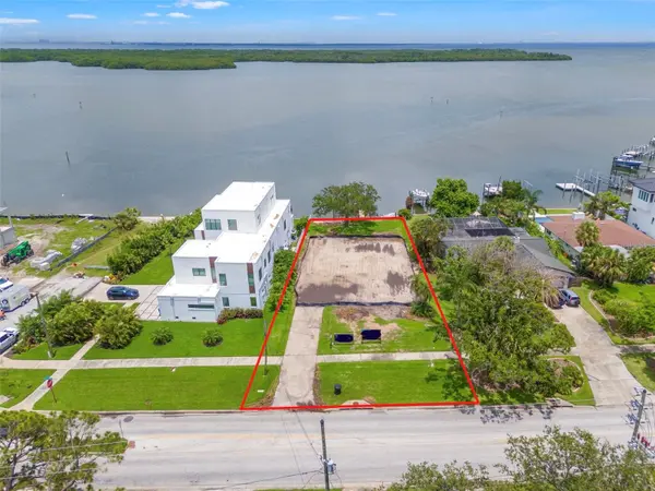 6151 BAYOU GRANDE BLVD NE, St Petersburg, FL 33703