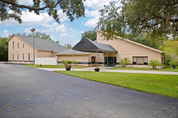 3730 TAMPA RD #3730-B, Palm Harbor, FL 34684