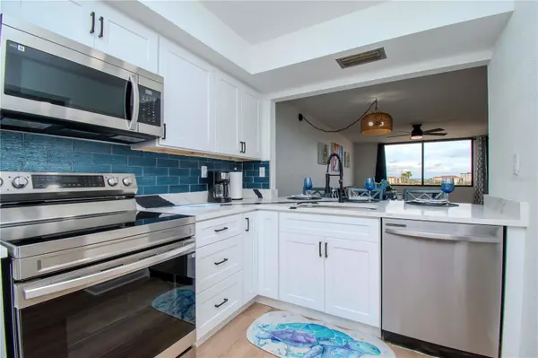 6361 BAHIA DEL MAR BLVD #605, St Petersburg, FL 33715
