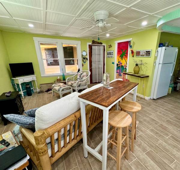 3022 56TH ST S, Gulfport, FL 33707