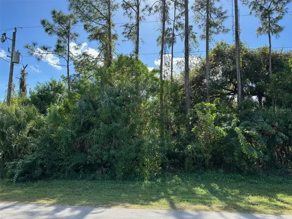 8042 WINDSWEPT CIR, Labelle, FL 33935