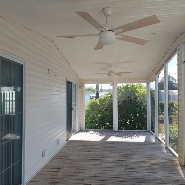 1760 DOROTHY BLVD, Lutz, FL 33558